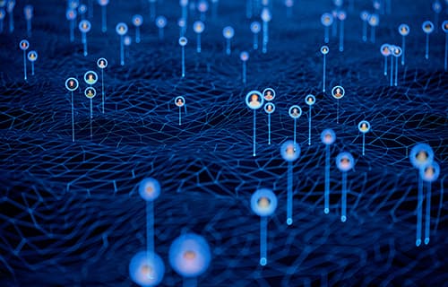 Conceptuel, personnes dans l'espace virtuel