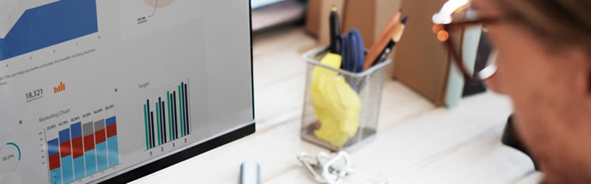 Employee viewing screen with analytics